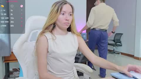 Snapshot of ellcrys chatting on 28, 9, 2025 im Elsa lets go Subscribe to my OF and Youtube -35 online show from 28, 9, 2025