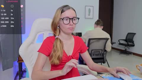 Snapshot of ellcrys chatting on 3, 10, 2025 im Elsa lets go Subscribe to my OF and Youtube -35 online show from 3, 10, 2025