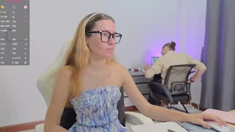 Snapshot of ellcrys chatting on 9, 10, 2025 im Elsa lets go Subscribe to my OF and Youtube -35 online show from 9, 10, 2025