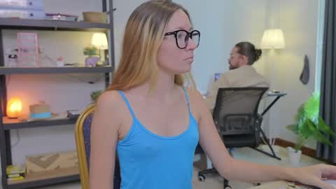 Snapshot of ellcrys chatting on 26, 11, 2025 im Elsa lets go Subscribe to my OF and Youtube -35 online show from 26, 11, 2025