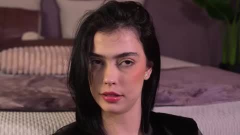 Snapshot of ellediane chatting on 17, 2, 2025 Elle Diane online show from 17, 2, 2025