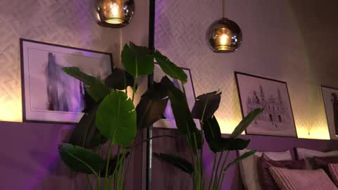 Snapshot of ellediane chatting on 7, 3, 2025 Elle Diane online show from 7, 3, 2025