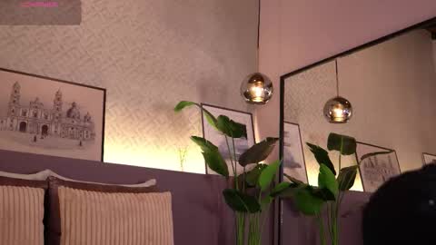 Snapshot of ellediane chatting on 24, 9, 2025 Elle Diane online show from 24, 9, 2025