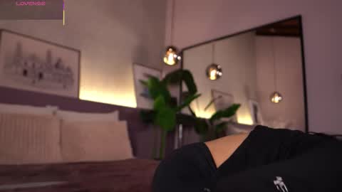 Snapshot of ellediane chatting on 13, 11, 2025 Elle Diane online show from 13, 11, 2025