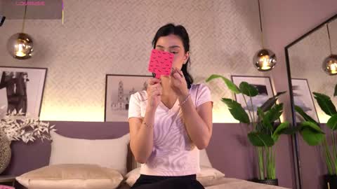 Snapshot of ellediane chatting on 18, 12, 2025 Elle Diane online show from 18, 12, 2025