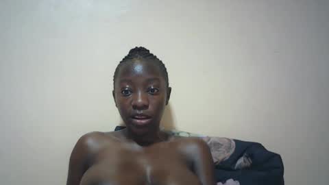 aishamalia online show from 7, 11, 2025