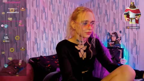 Snapshot of elli_26 chatting on 17, 12, 2024 Ellie online show from 17, 12, 2024