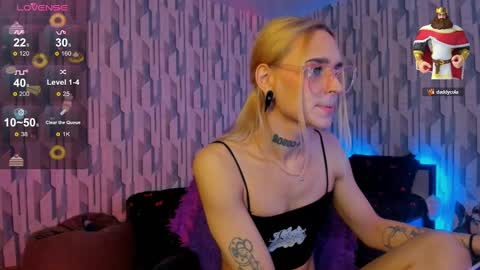 Snapshot of elli_26 chatting on 4, 1, 2025 Ellie online show from 4, 1, 2025