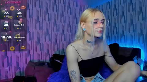 Snapshot of elli_26 chatting on 17, 1, 2025 Ellie online show from 17, 1, 2025