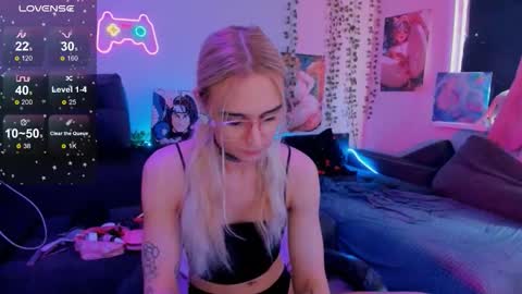 Snapshot of elli_26 chatting on 26, 9, 2025 Ellie online show from 26, 9, 2025