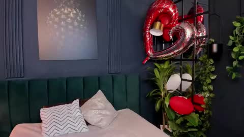 Snapshot of elli_taylor chatting on 23, 2, 2025 Ellie Taylor online show from 23, 2, 2025