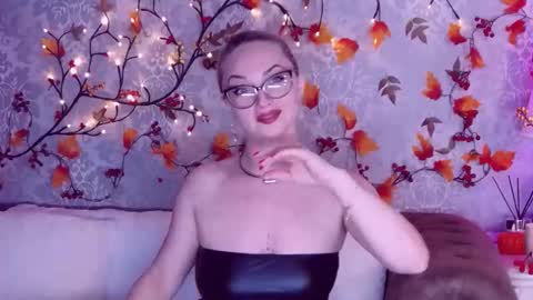 Snapshot of ellianareese chatting on 15, 10, 2025 Elliana online show from 15, 10, 2025