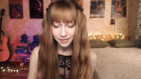 Snapshot of ellie_friendly chatting on 16, 12, 2024 ellie_friendly online show from 16, 12, 2024