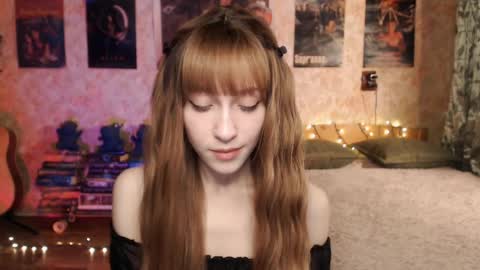 Snapshot of ellie_friendly chatting on 18, 12, 2024 ellie_friendly online show from 18, 12, 2024