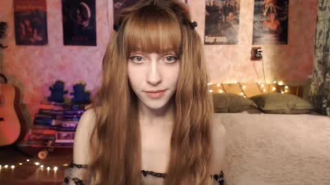 Snapshot of ellie_friendly chatting on 25, 12, 2024 ellie_friendly online show from 25, 12, 2024