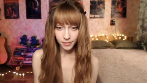 Snapshot of ellie_friendly chatting on 27, 12, 2024 ellie_friendly online show from 27, 12, 2024