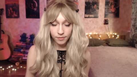 Snapshot of ellie_friendly chatting on 14, 1, 2025 ellie_friendly online show from 14, 1, 2025