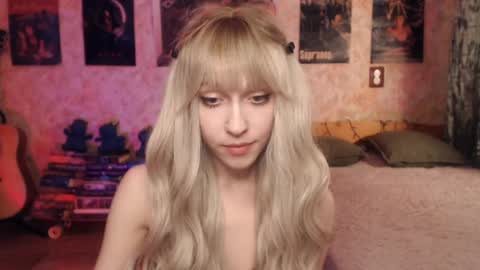 Snapshot of ellie_friendly chatting on 31, 1, 2025 ellie_friendly online show from 31, 1, 2025