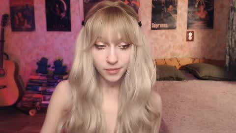 Snapshot of ellie_friendly chatting on 6, 2, 2025 ellie_friendly online show from 6, 2, 2025