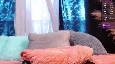 Ellie Ramos online show from 25, 2, 2025