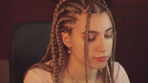 elliecutes online show from 12, 2, 2025