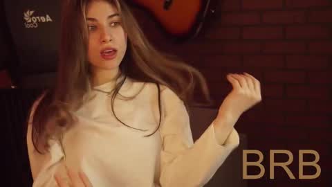 elliecutes online show from 26, 2, 2025