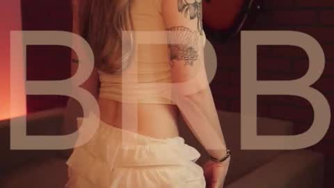 elliecutes online show from 14, 10, 2025