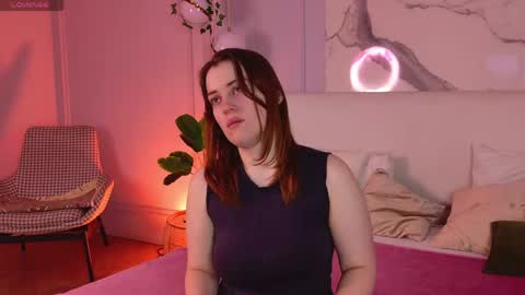 Snapshot of elliegarson__ chatting on 6, 5, 2026 elliegarson__ online show from 6, 5, 2026