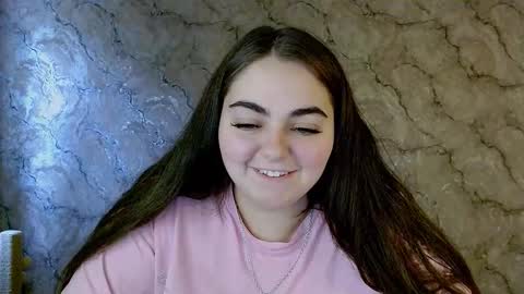 Snapshot of ellies_8 chatting on 17, 10, 2025 Ellie online show from 17, 10, 2025