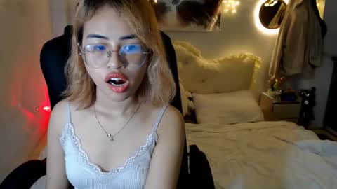 Snapshot of ellieyun chatting on 23, 9, 2025 ellieyun online show from 23, 9, 2025