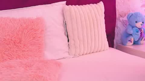 EllinaNuria online show from 21, 3, 2026