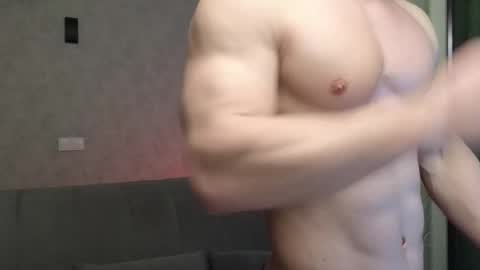 elliot_muscle04 online show from 28, 2, 2026