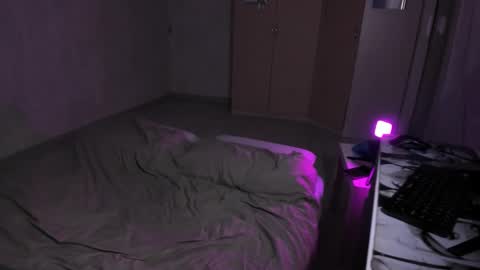 elliot_winki online show from 24, 11, 2025