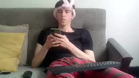 Snapshot of elliotdamri chatting on 27, 5, 2026 Elliot Damri online show from 27, 5, 2026
