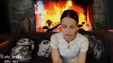 Snapshot of elly_ary chatting on 20, 2, 2026 elly_ary online show from 20, 2, 2026