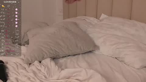 Elly online show from 7, 3, 2025