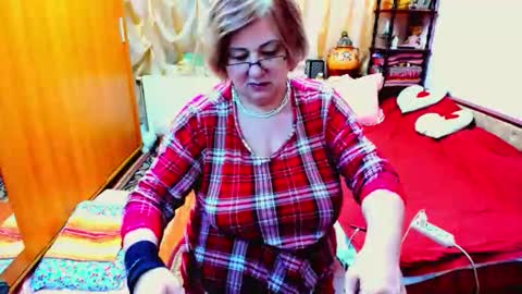 ellyhot53 online show from 6, 1, 2026