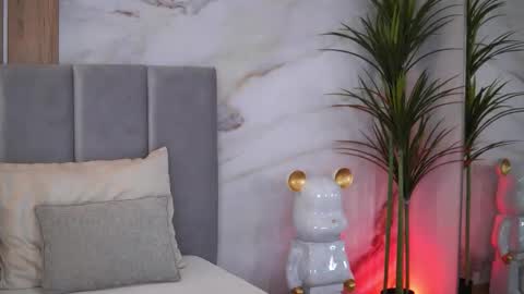 Elly online show from 12, 10, 2025