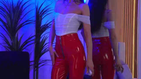 Elly online show from 9, 4, 2026