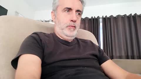 Snapshot of elmejorfvb2 chatting on 11, 11, 2025 fer online show from 11, 11, 2025