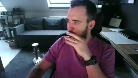 Elmo online show from 6, 11, 2025