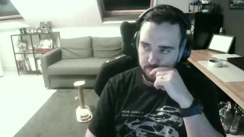 Elmo online show from 10, 11, 2025