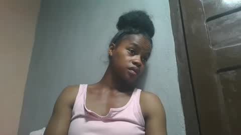 Snapshot of elodie228680 chatting on 30, 4, 2026 elodie228680 online show from 30, 4, 2026