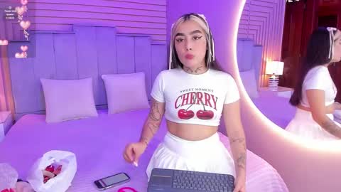 Elodie  online show from 11, 2, 2025