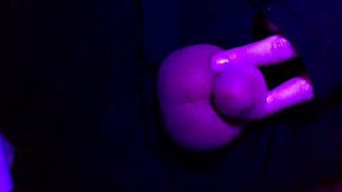 Snapshot of elohgeegee chatting on 1, 1, 2025 lolita online show from 1, 1, 2025