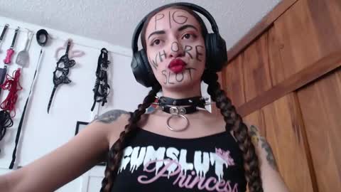 Chelsea  Please help me to reach 100 thumbs up online show from 20, 1, 2025