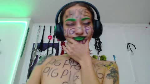 Chelsea  Please help me to reach 100 thumbs up online show from 6, 2, 2025