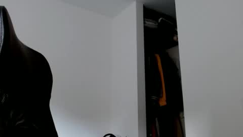 elosocazador online show from 27, 1, 2025