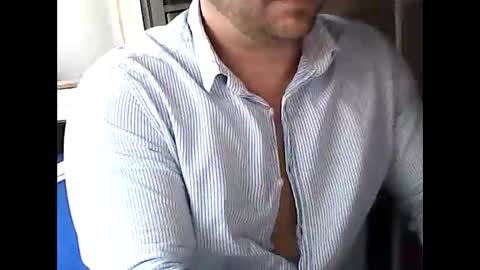 Snapshot of elpeladilla chatting on 23, 11, 2025 elpeladilla online show from 23, 11, 2025