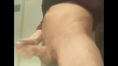 Snapshot of elrockobigcock chatting on 22, 4, 2026 Bigcock Callboy online show from 22, 4, 2026